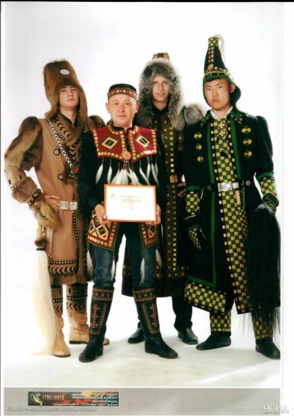 Якутская народная одежда якутов