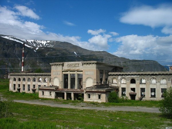 Вокзал города Кировска Мурманской области