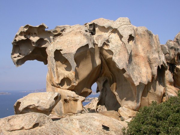 Сардиния скалы