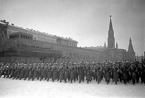 Парад на красной площади Москва ноябрь 1941 года