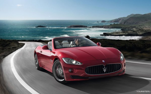 Maserati GRANCABRIO красный