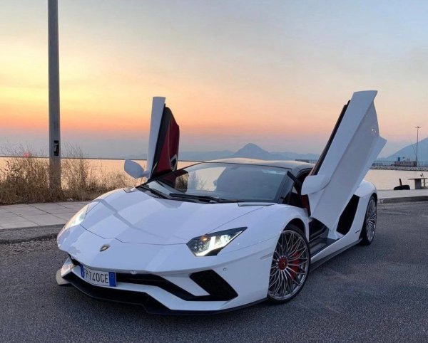 Lamborghini Aventador Roadster