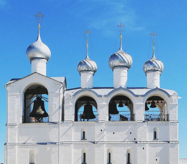 Ростов Великий Успенский собор и звонница