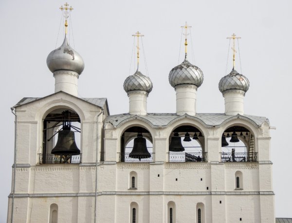 Церковь со звонницей