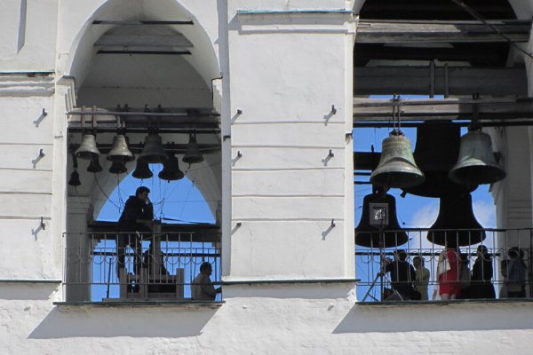 Церковь со звонницей