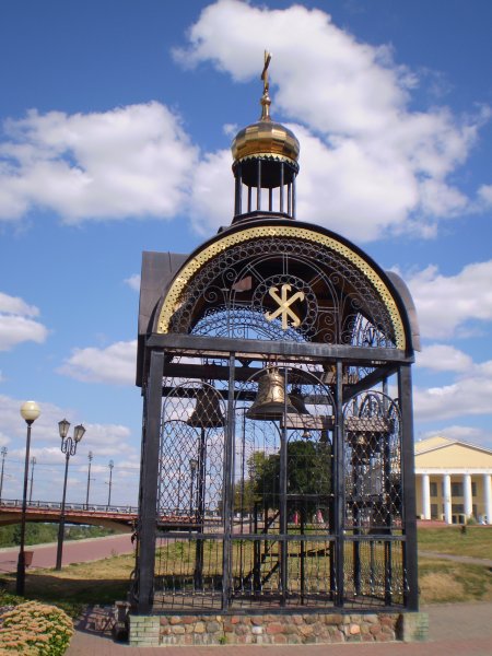 Звонница Пскова Богоявления 7 колоколов