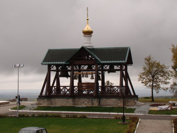 Звонница в Оптиной пустыни