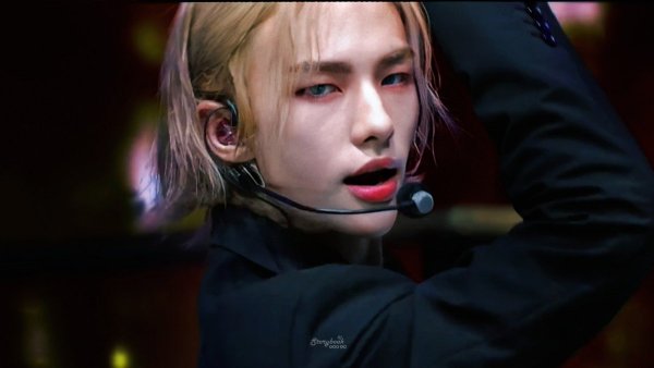 Хенджин Stray Kids 2022
