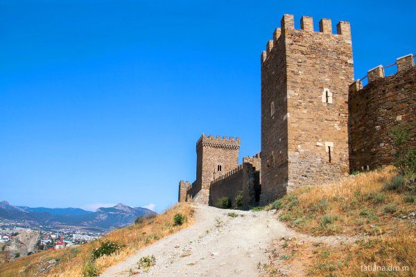 Судак Крым Генуэзская крепость