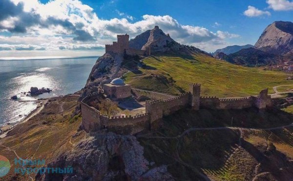 Судак Крым Генуэзская крепость