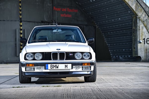BMW 3 e30