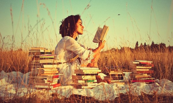 Чтение книг