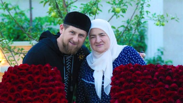 Аймани Несиевна Кадырова 8 марта