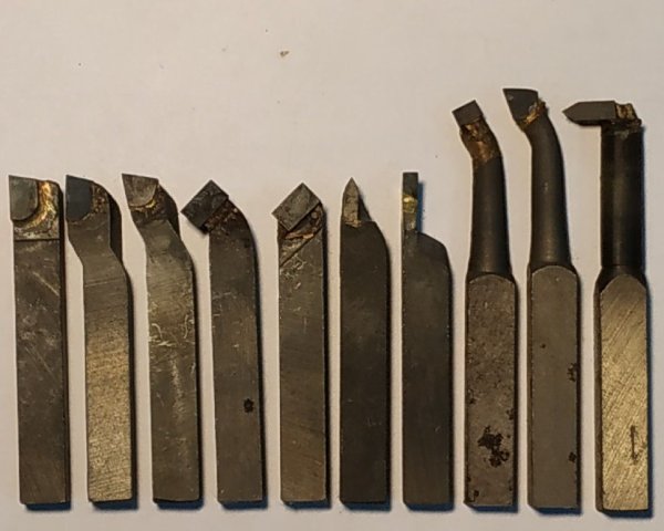 Резец отрезной 25х16х140 вк8