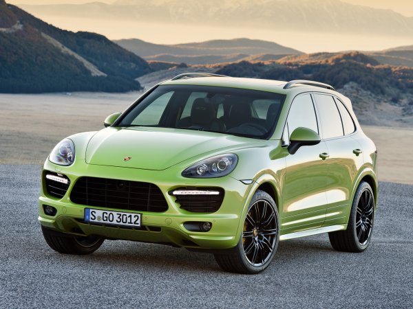 Porsche Cayenne GTS 2012