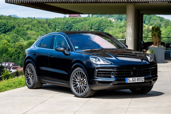 Porsche Cayenne 2022