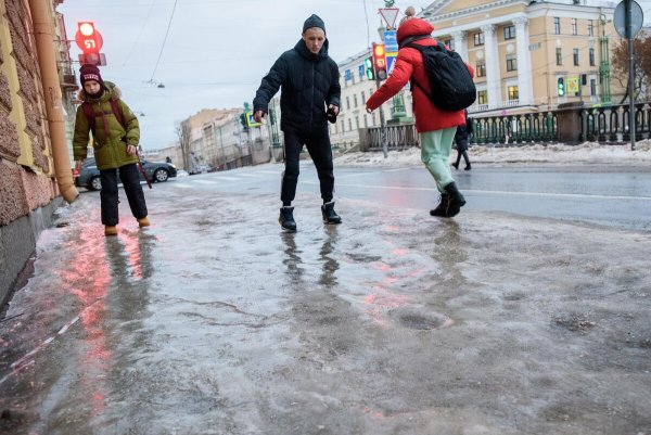 Гололед в Питере