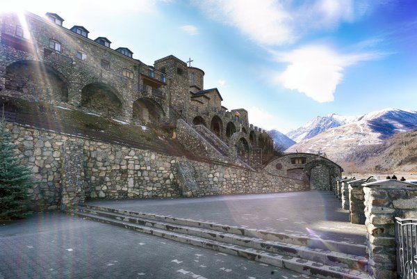 Аланский Свято-Успенский монастырь