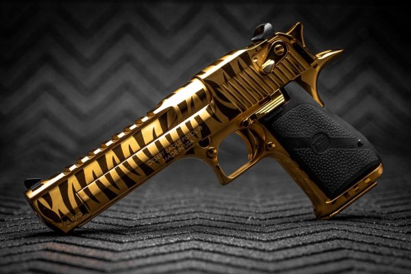 Desert Eagle Mark XIX 50ae золотой