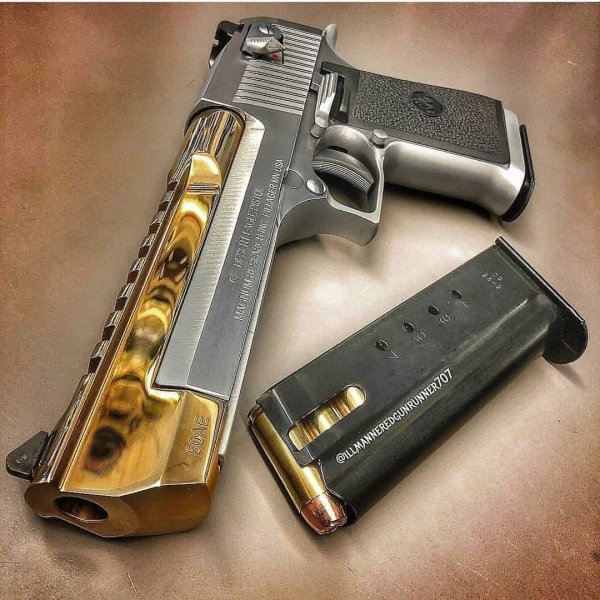 Desert Eagle 50