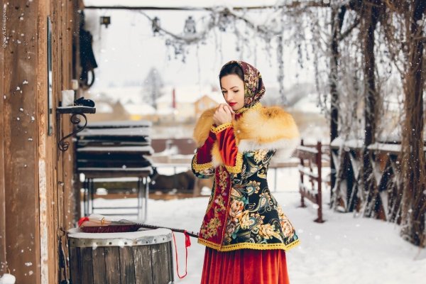 Масленица девушка