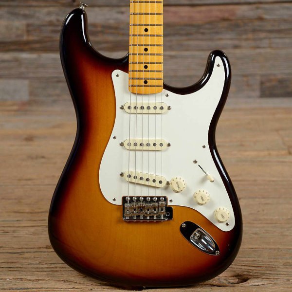 Fender Stratocaster санберст