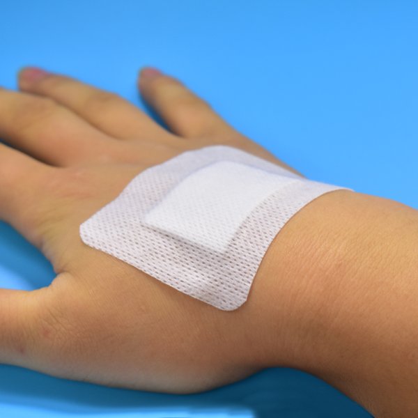 Лейкопластырь Adhesive wound Dressing 6*7