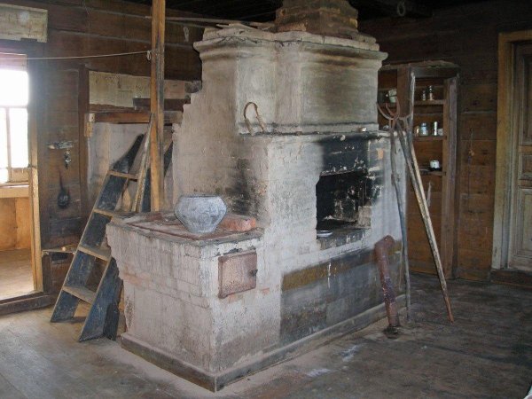 Старинная печь лежанка 17век