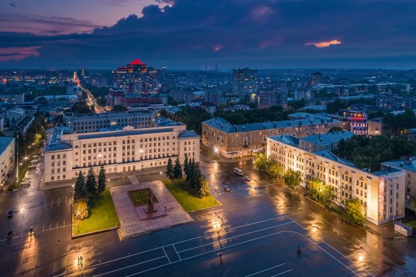 Киров Театральная площадь с высоты птичьего полета