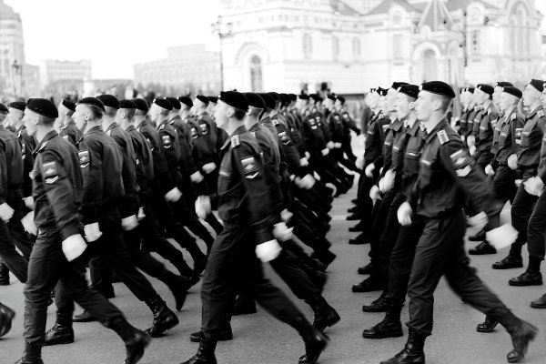 Марширующий Строй солдатиков рисунок