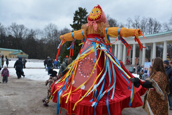 Праздник Масленица чучело Масленицы