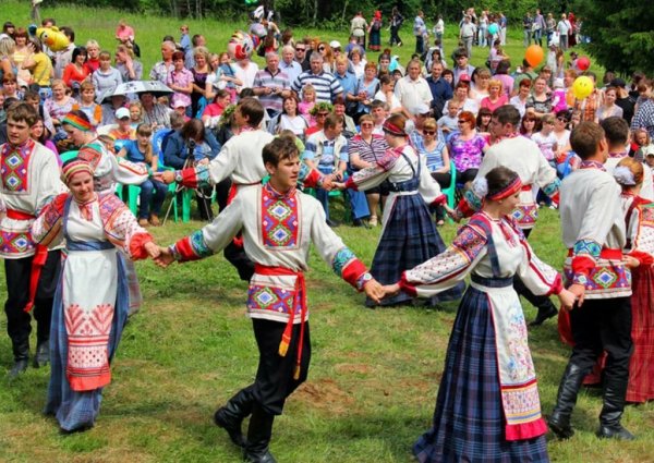 Псков праздник Маслинец