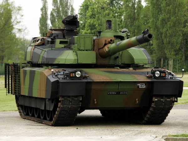 Танк AMX-56 Leclerc