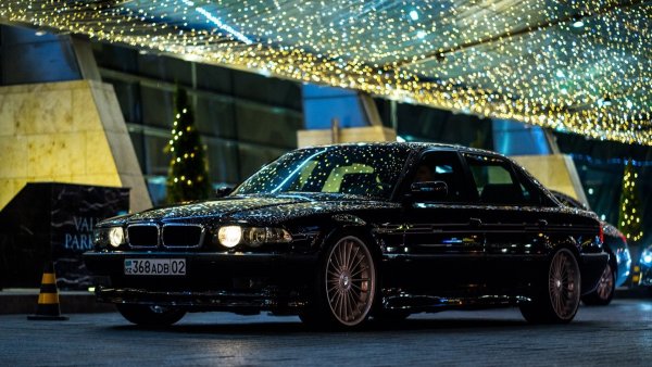 BMW e38 Alpina