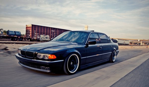 BMW e38 740il