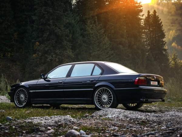 BMW 750 e38
