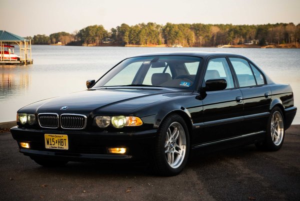 BMW e38 740i
