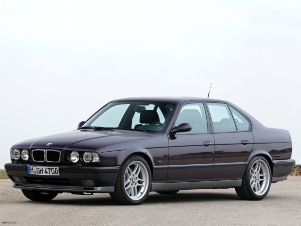 BMW 5 e34 m5