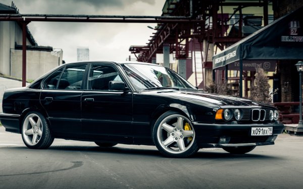 BMW m5 525 e34