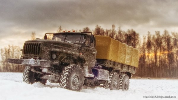 Автомобиль Урал Урал 4320