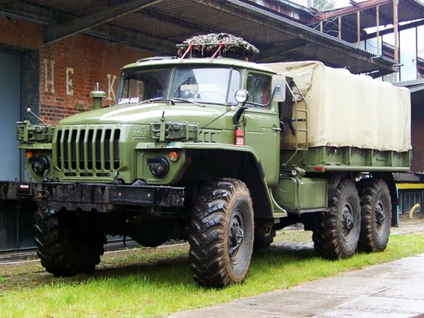 Грузовик Урал 4320