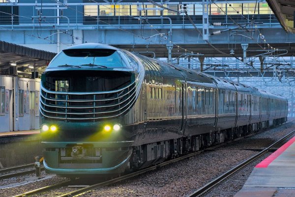 Twilight Express Mizukaze
