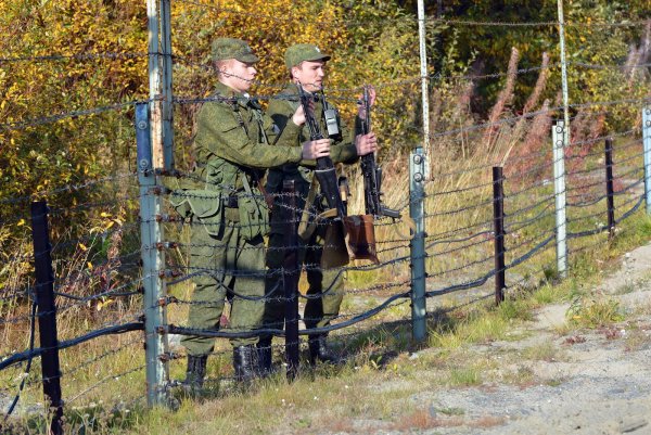 Пограничники России на границе
