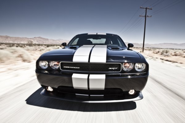 Dodge Challenger srt8