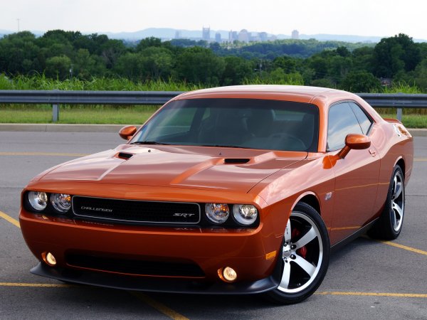 Dodge Challenger srt8 392
