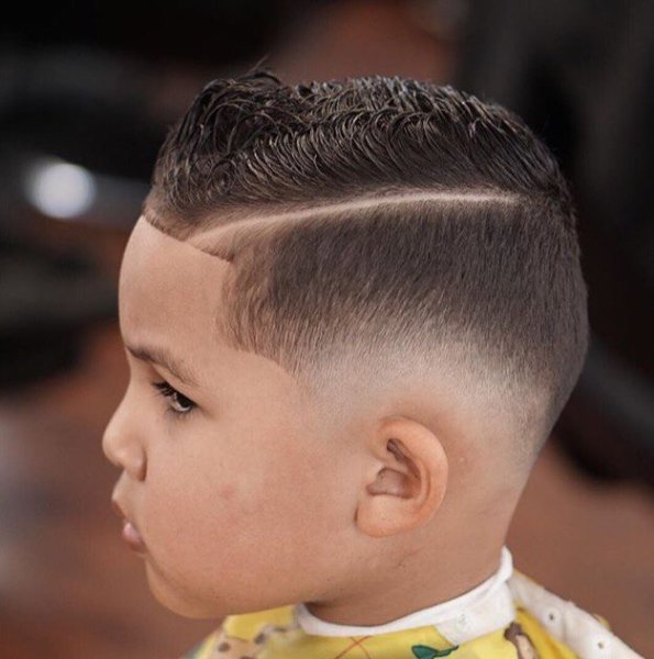 Детские стрижки мальчику с молнией