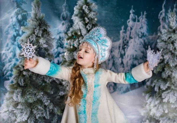 Девочки Снегурочки