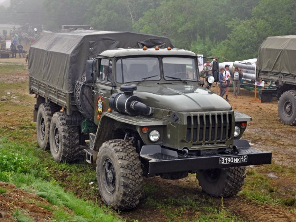 Урал 4320 военный