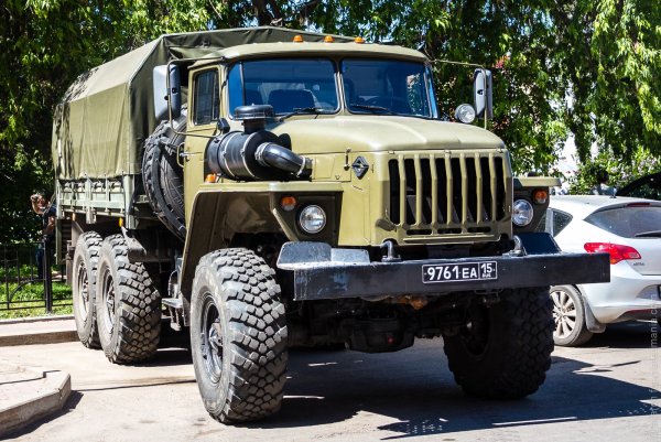 Урал 4320 армейский