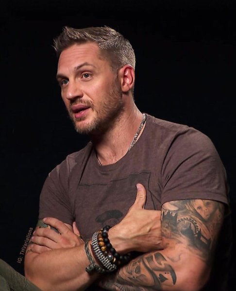Tom Hardy hot